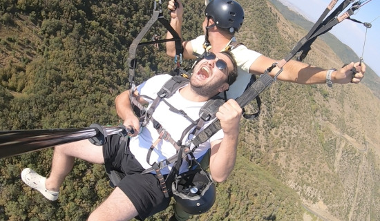 Uçmakdere'de En İyi 5 Yamaç Paraşütü Pozu